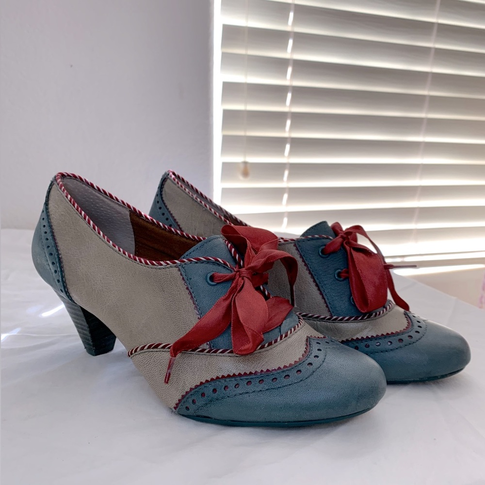 Poetic Licence London Leather Lace Up Heels